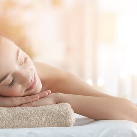 Peeling opt. inkl. Massage, Mani-/Pediküre, Wimpern & Augenbrauen München OXGE.com Special Offers, Deals & Discounts in Germany