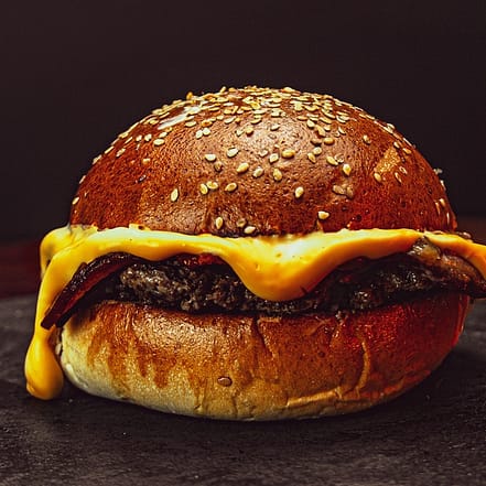 Bürgermenü inkl. Pommes, Sauce und Getränk für 1, 2 oder 4 Personen Düsseldorf OXGE.com Special Offers, Deals & Discounts in Germany