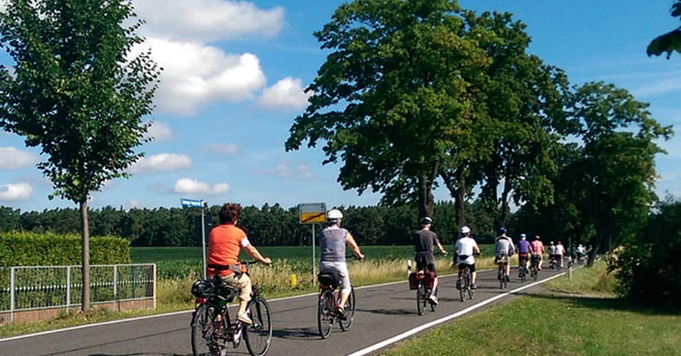 Entdecke Berlin auf zwei Rädern: Tagesmiete für Tourenrad oder E-Bike Berlin OXGE.com Special Offers, Deals & Discounts in Germany