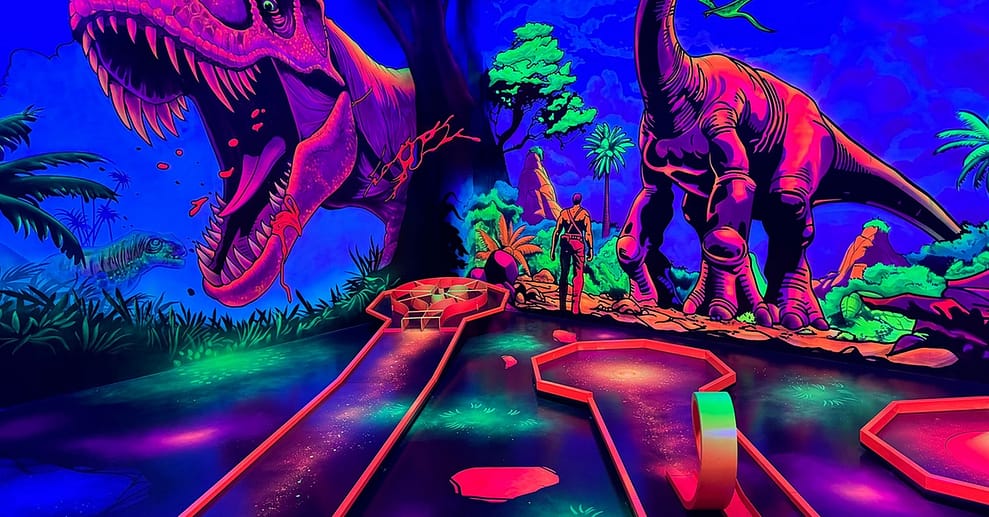 Einzigartiges Schwarzlicht-Minigolf: ca. 45 Min. Spiel für eine Person Osnabrück OXGE.com Special Offers, Deals & Discounts in Germany