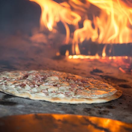 Genieße ein authentisches Pizzagericht zur Wahl für 2 oder 4 Personen München OXGE.com Special Offers, Deals & Discounts in Germany