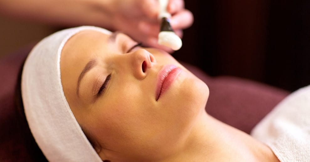 Bis zu 59% Rabatt auf den Kosmetische Gesichtsbehandlung bei Emanuel bei Facialist München OXGE.com Special Offers, Deals & Discounts in Germany