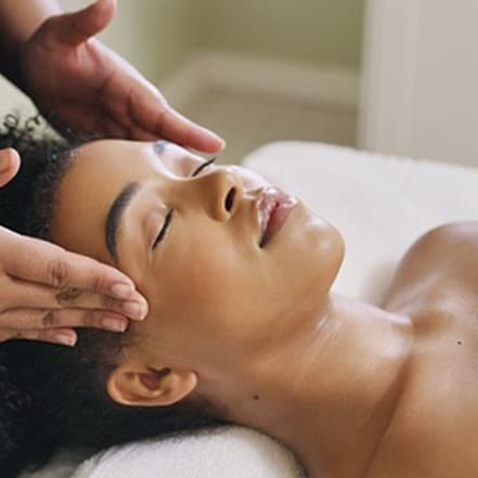 60 Min. Ganzkörpermassage + 15 Min. Gesichts-Massage für 1 Person Nürnberg OXGE.com Special Offers, Deals & Discounts in Germany