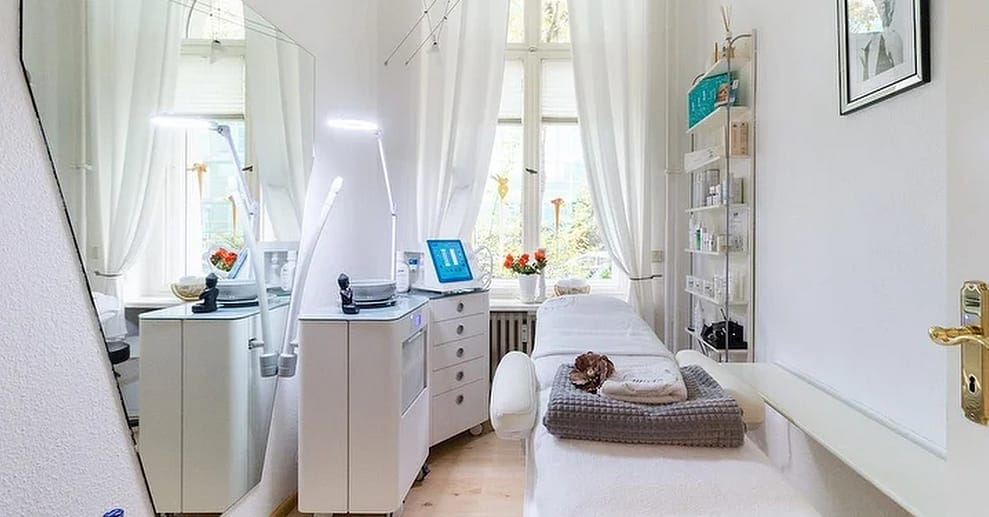 Permanent Make-up für Augen oder Augenbrauen für 1 Person Berlin OXGE.com Special Offers, Deals & Discounts in Germany