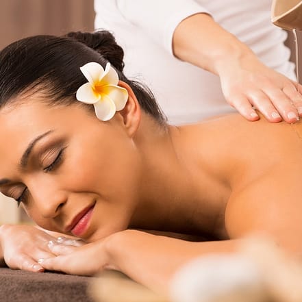 60 Min. wohltuende Aromaöl-Ganzkörpermassage + 15 Min. Anamnese Berlin OXGE.com Special Offers, Deals & Discounts in Germany