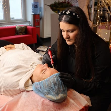Bis zu 72% Rabatt auf den EMS (elektrische Muskelstimulation) bei Body & Mind Fitness Wiesbaden OXGE.com Special Offers, Deals & Discounts in Germany 3