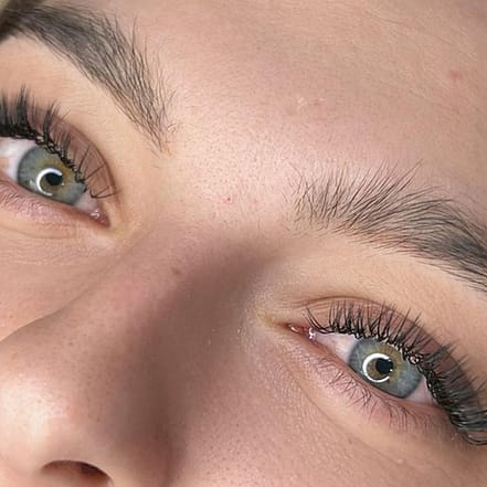 Wimpernverlängerung: Von dezent bis dramatisch – finde deinen Style Essen OXGE.com Special Offers, Deals & Discounts in Germany
