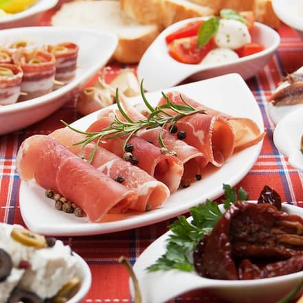 Wechselndes Tagesgericht inkl. kleinem Salat für 1 oder 4 Personen München OXGE.com Special Offers, Deals & Discounts in Germany