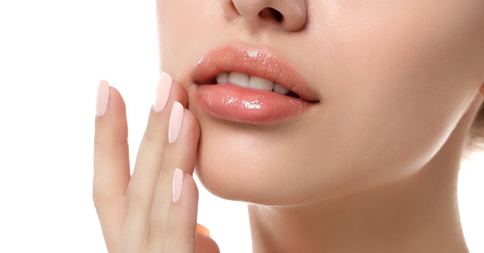 Lippenauffüllung von Ober- & Unterlippe mit bis zu 0,5 / 1 ml Hyaluron Hamburg OXGE.com Special Offers, Deals & Discounts in Germany
