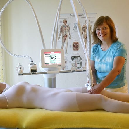 Gegen Cellulite: Vakuum-Massage Karlsruhe OXGE.com Special Offers, Deals & Discounts in Germany