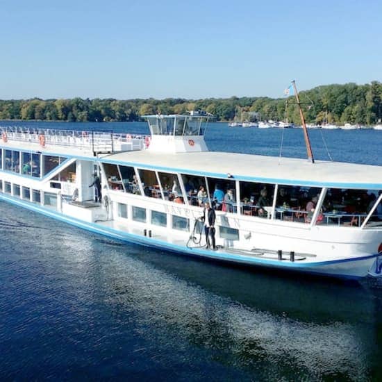 Berlin Wannsee/Havel: 7-Seen-Bootstour at Kronprinzessinnenweg 5, Berlin, Germany