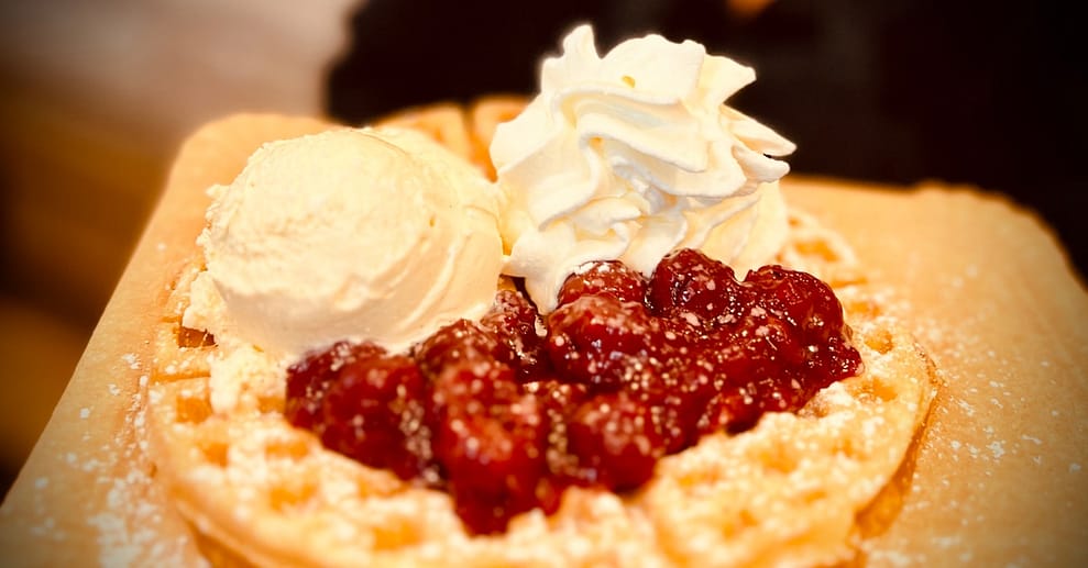 Waffeln mit Puderzucker & Kaffee für 1-4 Personen Bochum OXGE.com Special Offers, Deals & Discounts in Germany