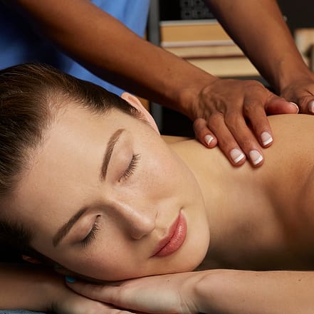 Oase der Ruhe: 1x oder 2x Ganzkörpermassage für tiefe Entspannung Berlin OXGE.com Special Offers, Deals & Discounts in Germany