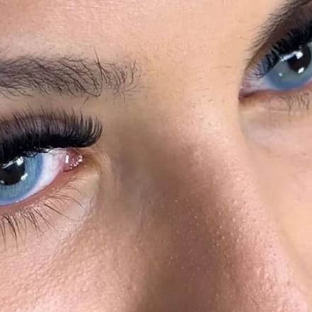 Wimpernverlängerung mit 1:1- / 2D- bis 6D-Volumentechnik für 1 Person Frankfurt OXGE.com Special Offers, Deals & Discounts in Germany