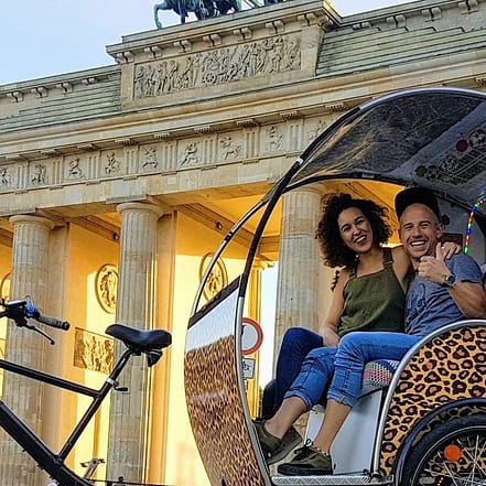 Rickshaw Tour für 2 Pers. / Party Bike Tour für bis zu 6 Pers. bei Rickshaw Sightseeing Berlin (bis Berlin OXGE.com Special Offers, Deals & Discounts in Germany