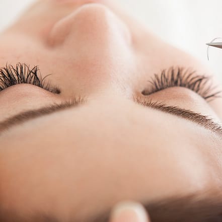 Lash- und / oder Brow-Lifting Stuttgart OXGE.com Special Offers, Deals & Discounts in Germany