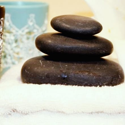 60 Min. Hot-Stone-Massage für 1 Person München OXGE.com Special Offers, Deals & Discounts in Germany