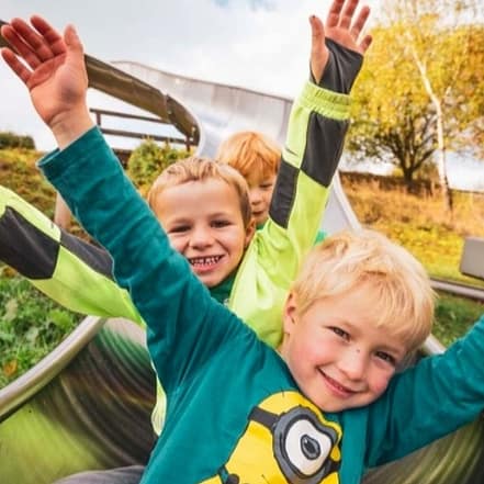 Adrenalin für die ganze Familie: 4 / 8 Fahrten auf der Sommerrodelbahn Dresden OXGE.com Special Offers, Deals & Discounts in Germany