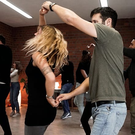 Bis zu 68% Rabatt auf den Tanzkurs bei Salsa Tanzen Munich Tanzschule München OXGE.com Special Offers, Deals & Discounts in Germany