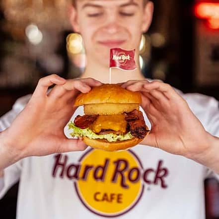 Hard Rock Cafe Berlin: Genießen Sie einen köstlichen Burger! at Hard Rock Cafe Berlin, Berlin, Germany OXGE.com Special Offers, Deals & Discounts in Germany