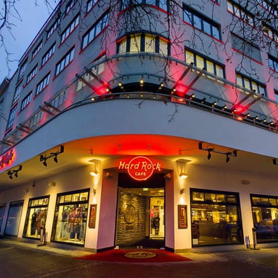Hard Rock Cafe Berlin: Genießen Sie einen köstlichen Burger! at Hard Rock Cafe Berlin, Berlin, Germany