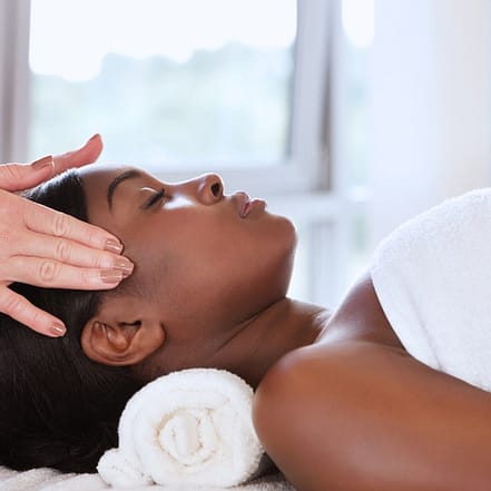 30 od. 60 Min. Gesichtsmassage, opt. inkl. Kopf -u. Dekolleté-Massage Bonn OXGE.com Special Offers, Deals & Discounts in Germany