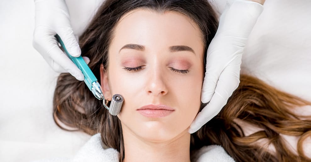 Genieße ein 60-minütiges Microneedling mit Hyaluron für dein Gesicht Frankfurt OXGE.com Special Offers, Deals & Discounts in Germany