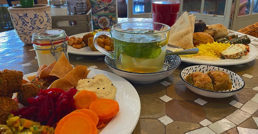 Schlemmen pur: Orientalischer Sonntags-Brunch für 1, 2 oder 4 Personen Hamburg OXGE.com Special Offers, Deals & Discounts in Germany