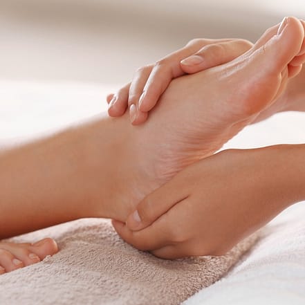 55% Rabatt auf den Maniküre-Pediküre bei Elya Beauty Konzept Düsseldorf OXGE.com Special Offers, Deals & Discounts in Germany 3