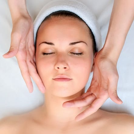 45-60 Min. Aqua Facial / Microdermabrasion inkl. Ultraschall Düsseldorf OXGE.com Special Offers, Deals & Discounts in Germany