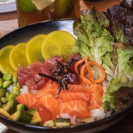 Japanische Delikatessen: Sushi-Bowl & Getränk für 2 oder 4 Personen Frankfurt OXGE.com Special Offers, Deals & Discounts in Germany