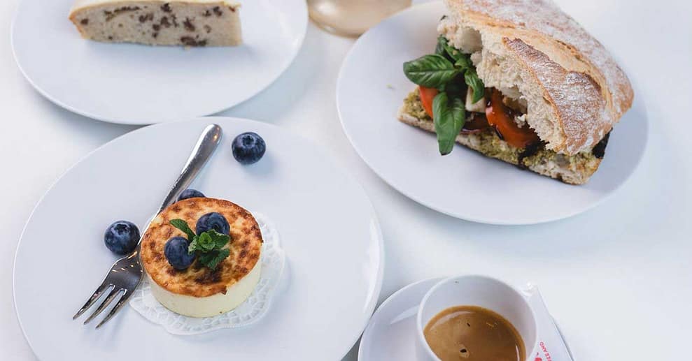 Heißgetränk inkl. Panini oder Kuchen nach Wahl Stuttgart OXGE.com Special Offers, Deals & Discounts in Germany