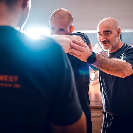 1 Probemonat Krav Maga für ein Kind, Teen oder Erwachsener Mannheim OXGE.com Special Offers, Deals & Discounts in Germany