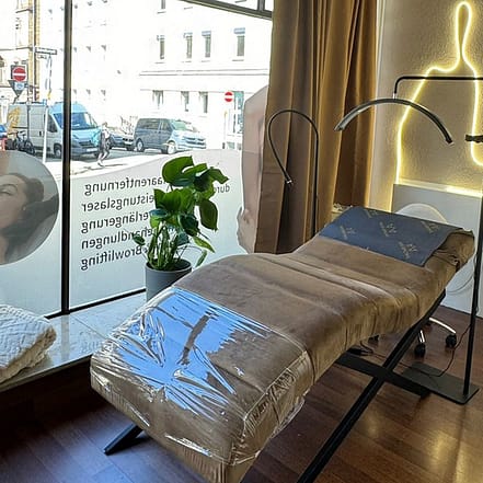 1 oder 3x Laserhaarentfernung an kleiner, mittlerer oder großen Zone Stuttgart OXGE.com Special Offers, Deals & Discounts in Germany