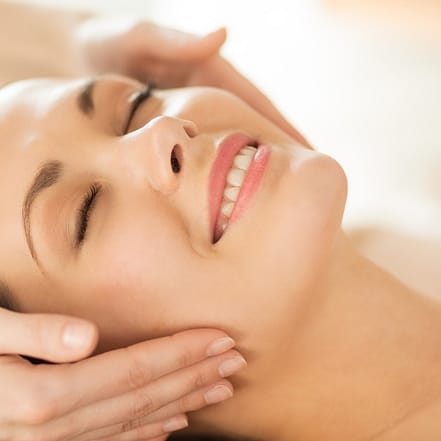 1x oder 2x klassische Gesichtsbehandlung: Verwöhne deine Haut Köln OXGE.com Special Offers, Deals & Discounts in Germany