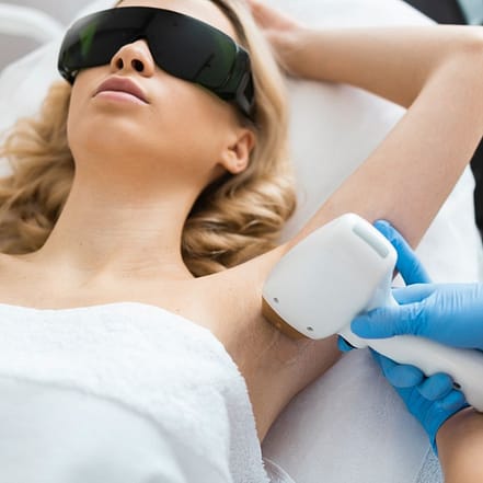 3x Laser-Haarentfernung an kleiner od. mittlerer/großer Zone nach Wahl Frankfurt OXGE.com Special Offers, Deals & Discounts in Germany