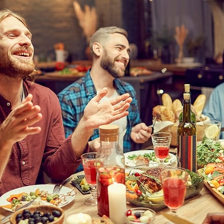 4-stündiges Erlebnis-Dinner für 4-8 Personen inkl. 3-Gänge-Menü National Deal OXGE.com Special Offers, Deals & Discounts in Germany