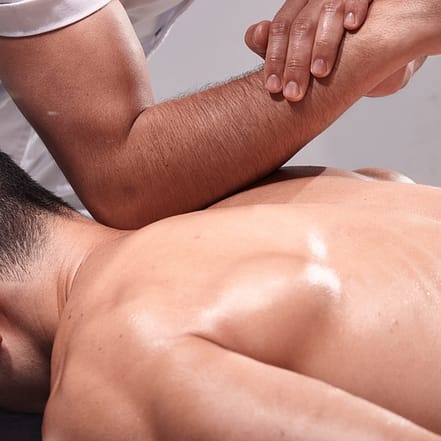 45 Min. Massage nach Wahl inklusive Wärmetherapie oder Schröpftherapie Essen OXGE.com Special Offers, Deals & Discounts in Germany