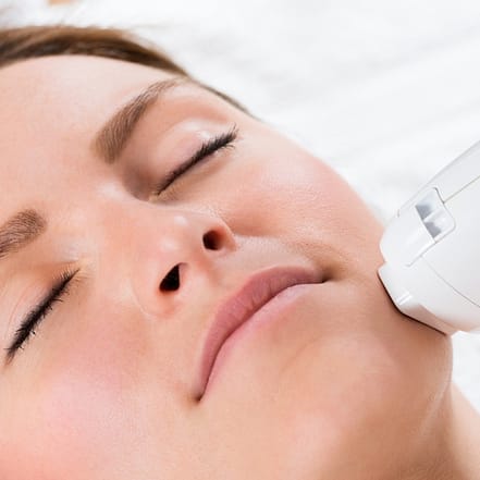45 oder 75 Min. Microdermabrasion für Gesicht, opt. inkl. Dekolleté Düsseldorf OXGE.com Special Offers, Deals & Discounts in Germany