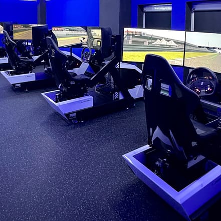 60 Min. Virtual Reality Abenteuer für 6, 8 oder 10 Personen Berlin OXGE.com Special Offers, Deals & Discounts in Germany