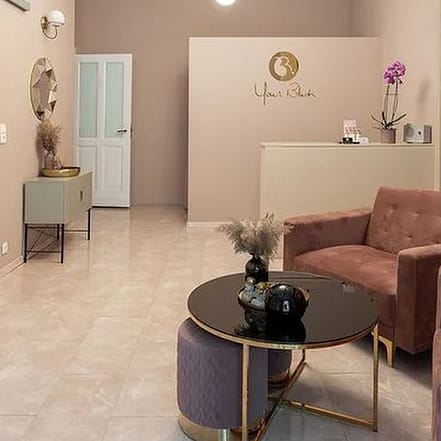 Aqua-Facial-Gesichtsbehandlung bei Your Blush Berlin Berlin OXGE.com Special Offers, Deals & Discounts in Germany