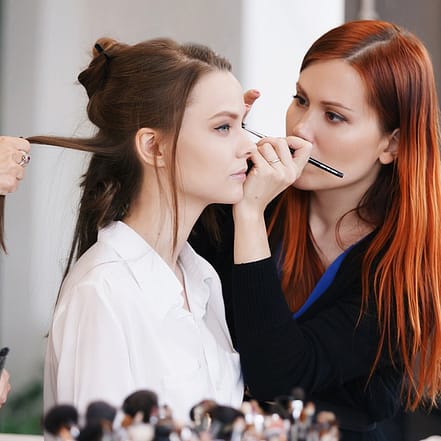 Auftragen von Make-up Mannheim OXGE.com Special Offers, Deals & Discounts in Germany