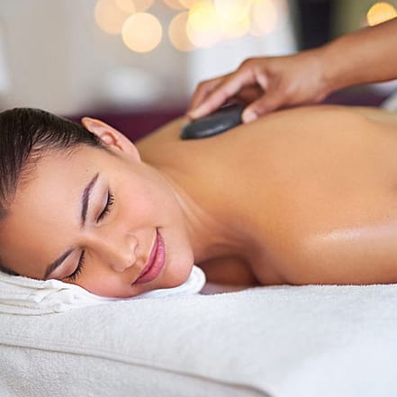 Ayurveda- oder Hot-Stone-Massage Berlin OXGE.com Special Offers, Deals & Discounts in Germany