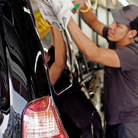 Basic oder Luxus Auto-Aufbereitung: Glänzender Auftritt für dein Auto Frankfurt OXGE.com Special Offers, Deals & Discounts in Germany