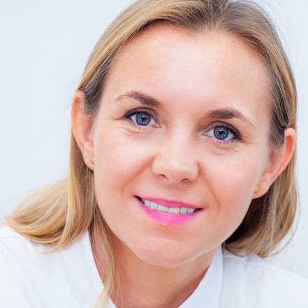 Bis zu 65% Rabatt auf den Kosmetische Gesichtsbehandlung – Mikrodermabrasion bei Kosmetik Kust München OXGE.com Special Offers, Deals & Discounts in Germany