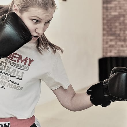 Bis zu 69% Rabatt auf den Boxen / Kickboxen – Training bei ACADEMY – Sportschule Hamburg OXGE.com Special Offers, Deals & Discounts in Germany