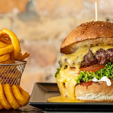 Burger nach Wahl mit Beilage und Getränk für 1 oder 2 Personen Berlin OXGE.com Special Offers, Deals & Discounts in Germany