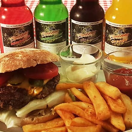 DDR-Burger „Grilletta“ Berlin OXGE.com Special Offers, Deals & Discounts in Germany
