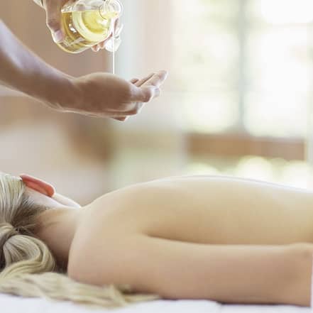 Energie-Wohlfühl-Massage: 1x oder 2x 45 Min. Entspannung mit Aromaöl Nürnberg OXGE.com Special Offers, Deals & Discounts in Germany