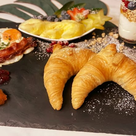 Exklusives Frühstück in der Wavecity Kitchen & Bar Hamburg OXGE.com Special Offers, Deals & Discounts in Germany